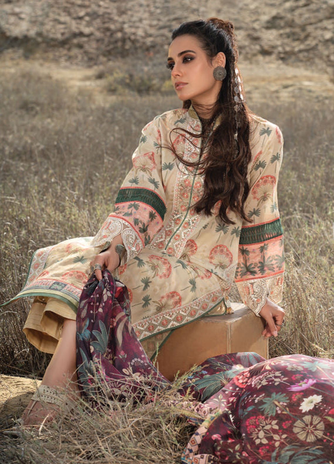 wardha-saleem-embroidered-lawn-suits-unstitched-3-piece-d-04-zimal-summer-collection_2