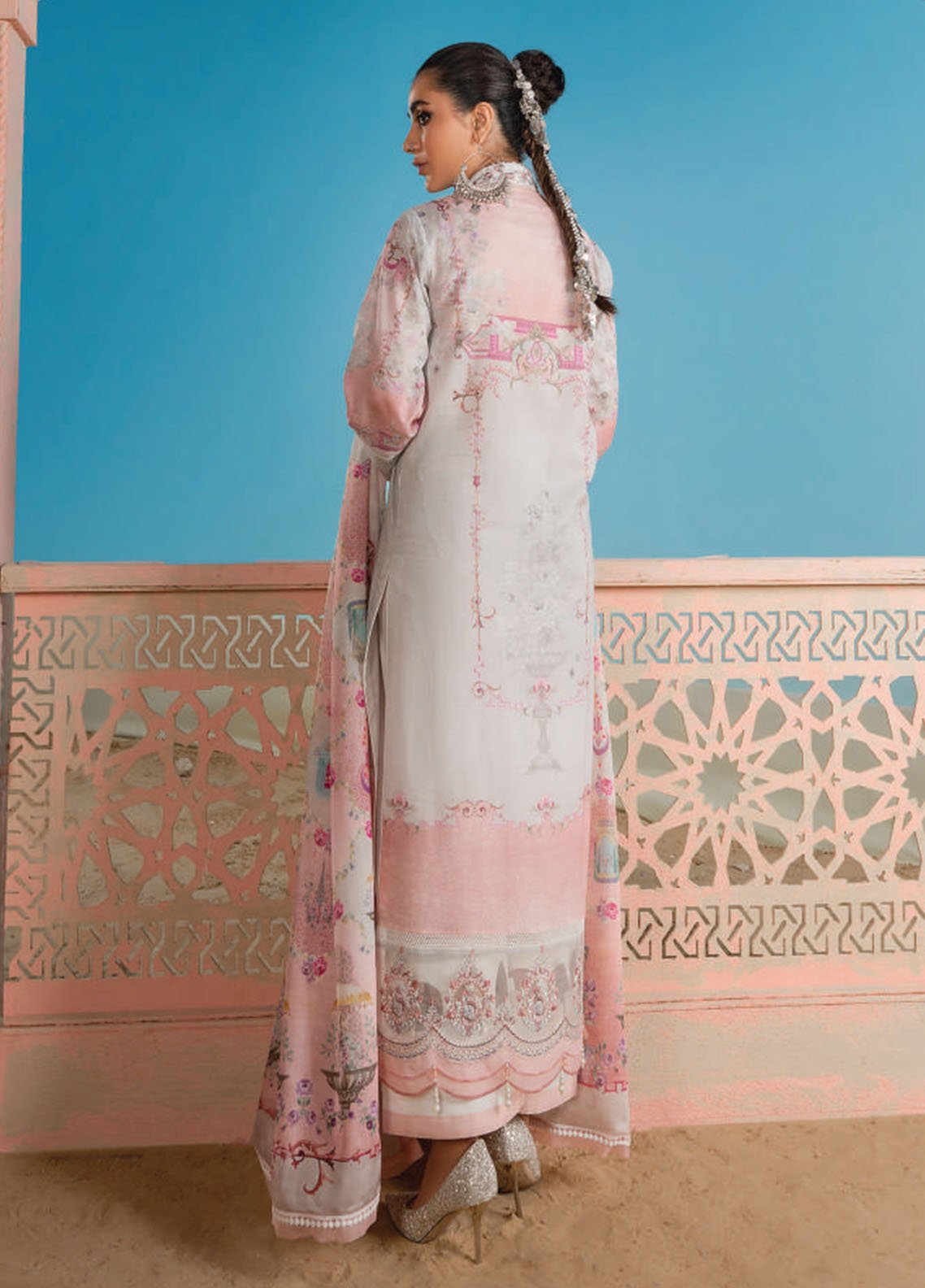 wardha-saleem-embroidered-lawn-suits-unstitched-3-piece-d-12-layla-summer-collection_2