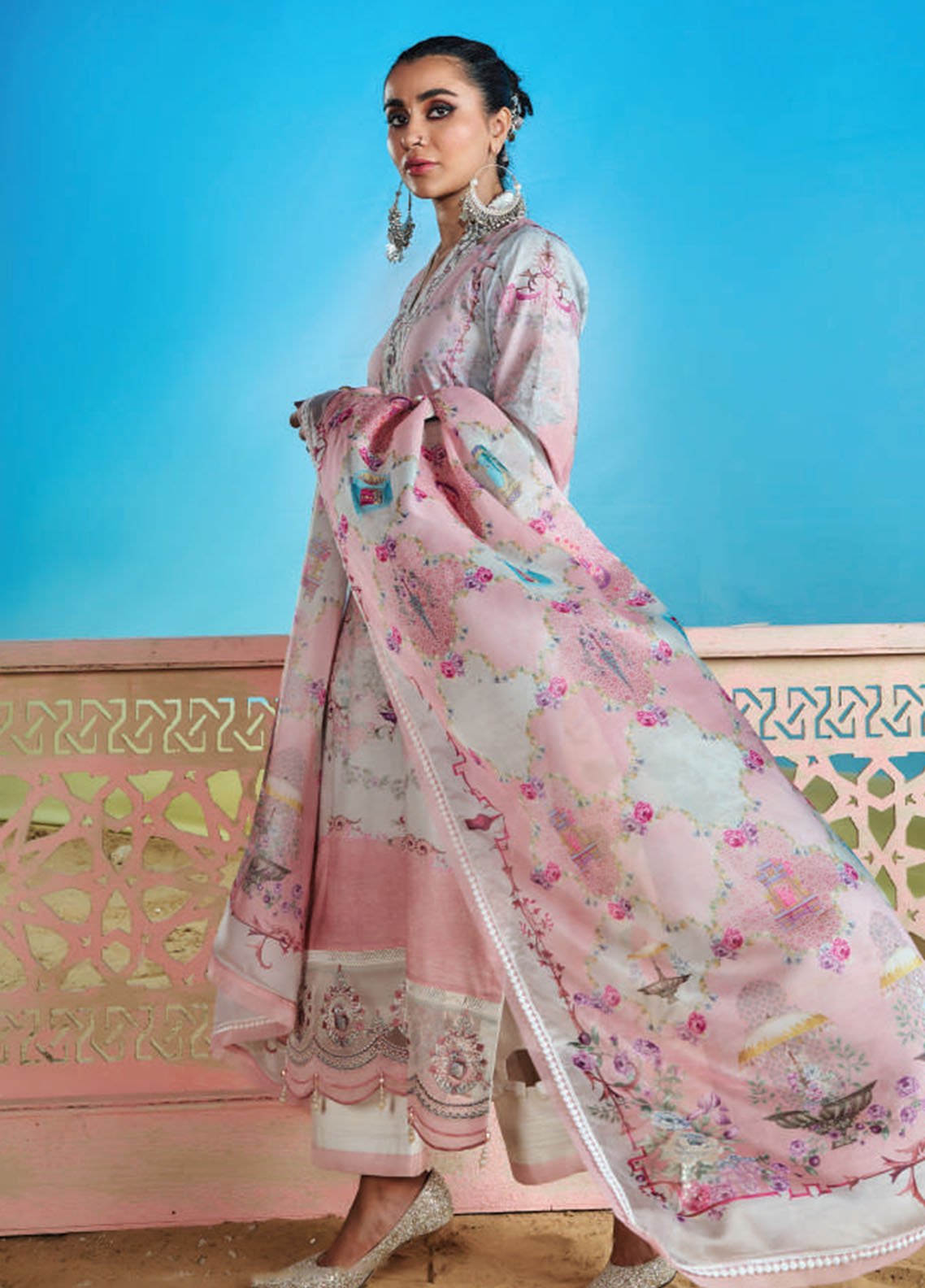wardha-saleem-embroidered-lawn-suits-unstitched-3-piece-d-12-layla-summer-collection_3
